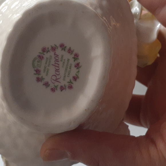 H B Radnor bone China Flower Basket - Picture 8 of 8